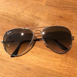 Ray-Ban Silver Aviators Unisex